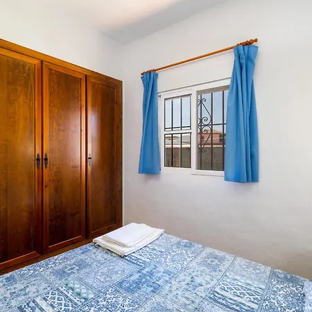 Hébergement de vacances Casa Carlos Con Piscina Privada En Conil Conil De La Frontera
