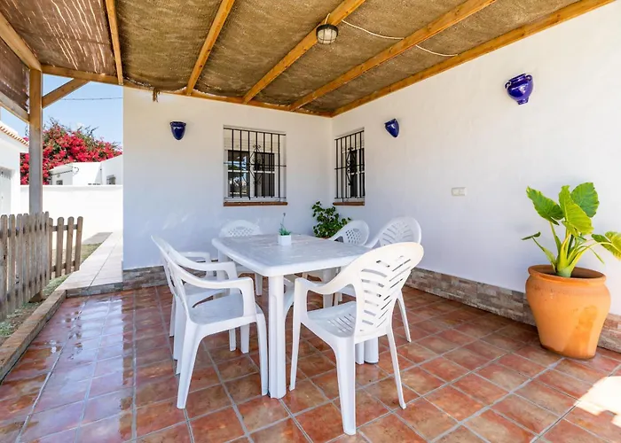 Casa Carlos Con Piscina Privada En Conil Hébergement de vacances Conil De La Frontera