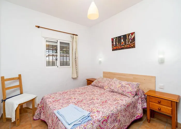 Casa Carlos Con Piscina Privada En Conil Hébergement de vacances Conil De La Frontera