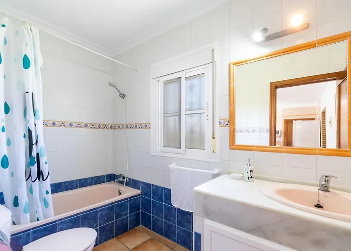 بيت للعطل Casa Carlos Con Piscina Privada En Conil كونيل ذي لا فرونتيرا