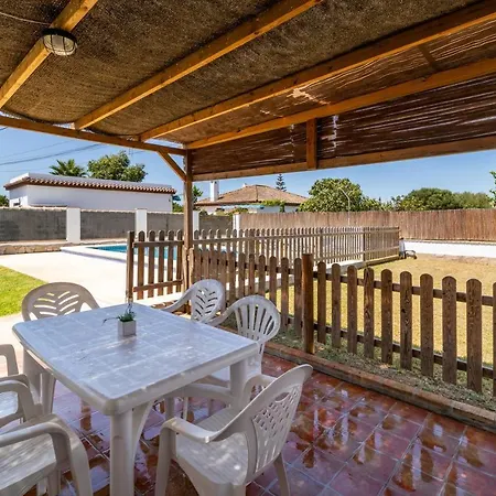 Casa Carlos Con Piscina Privada En Conil Conil De La Frontera